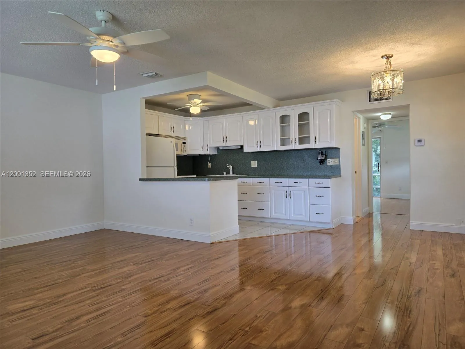 880 W Horizons W #205