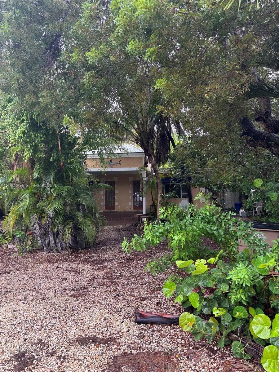 1030 Snapper Lane