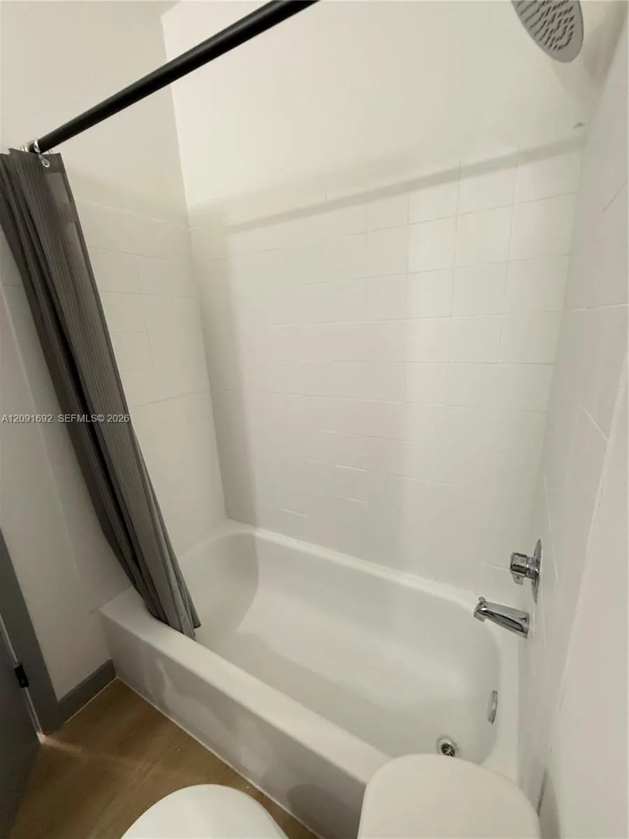 1320 Drexel Avenue #302