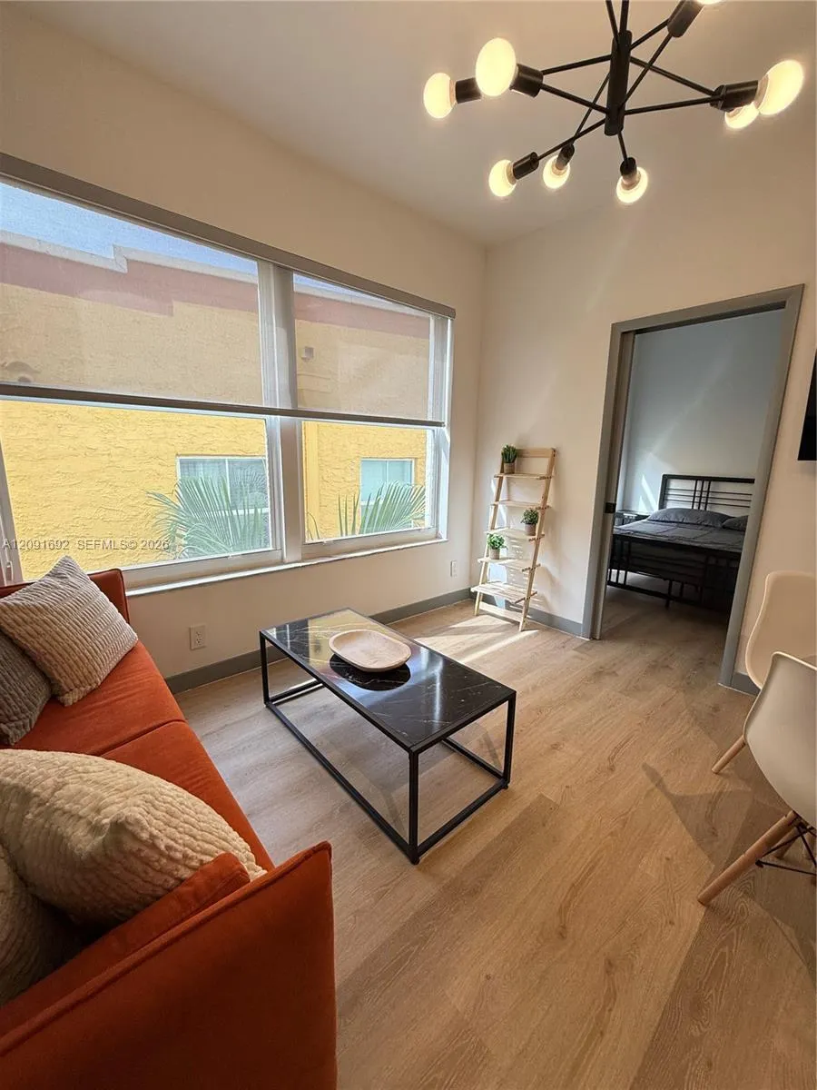 1320 Drexel Avenue #302