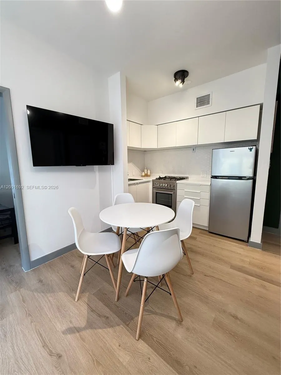 1320 Drexel Avenue #302