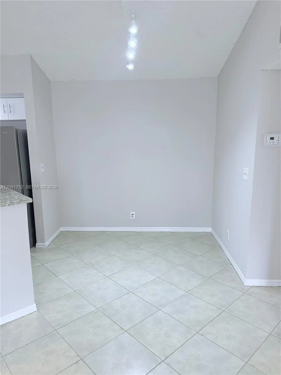 3480 N Pinewalk Drive N #136