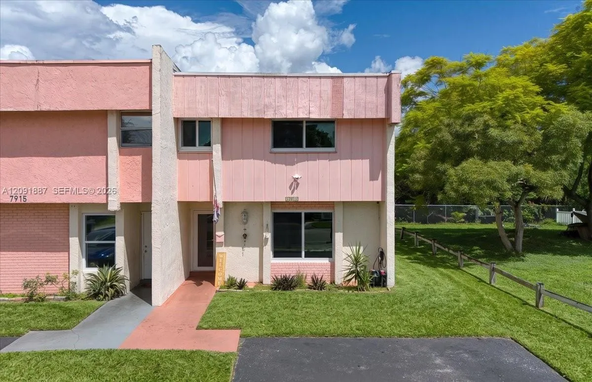7911 SW 7th Place