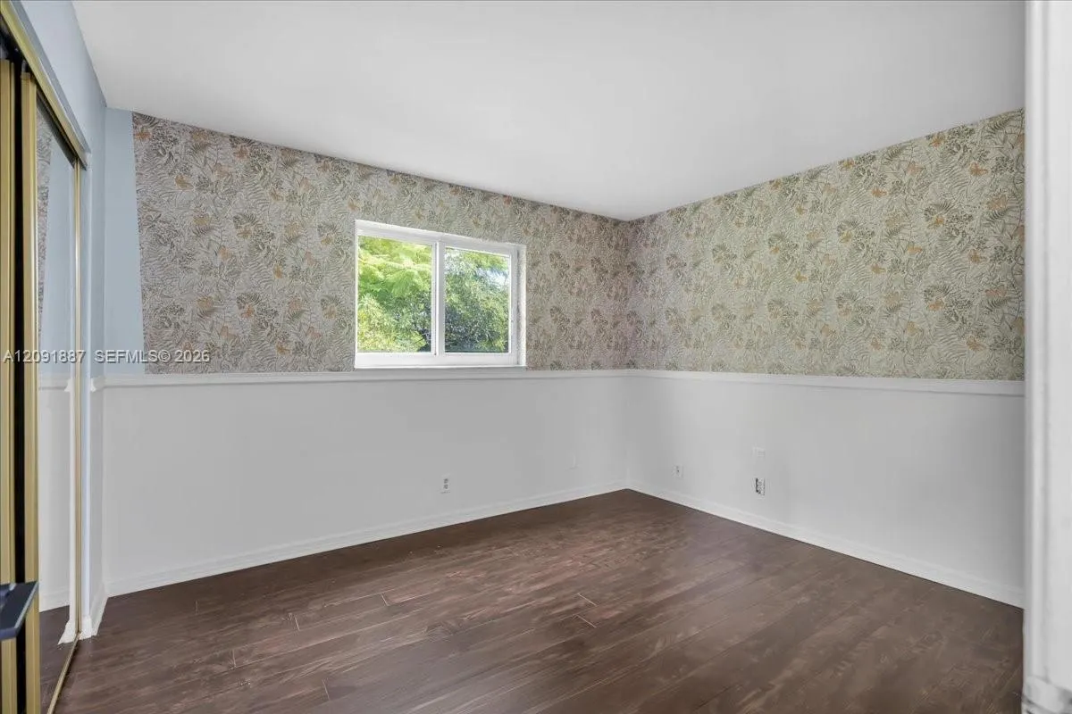 7911 SW 7th Place