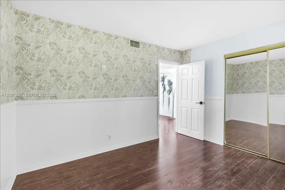 7911 SW 7th Place