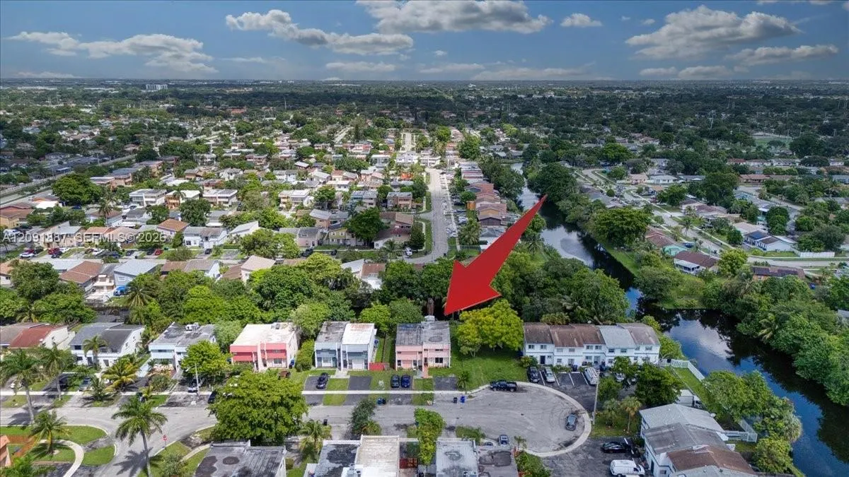 7911 SW 7th Place