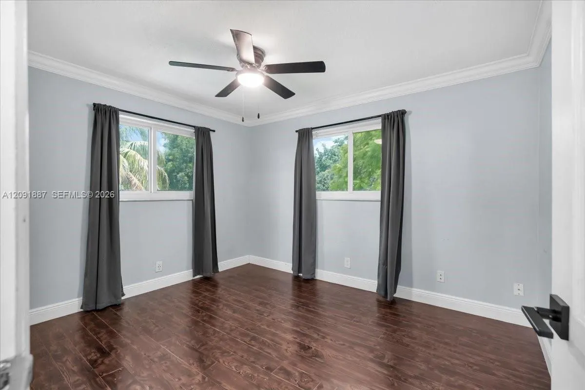 7911 SW 7th Place