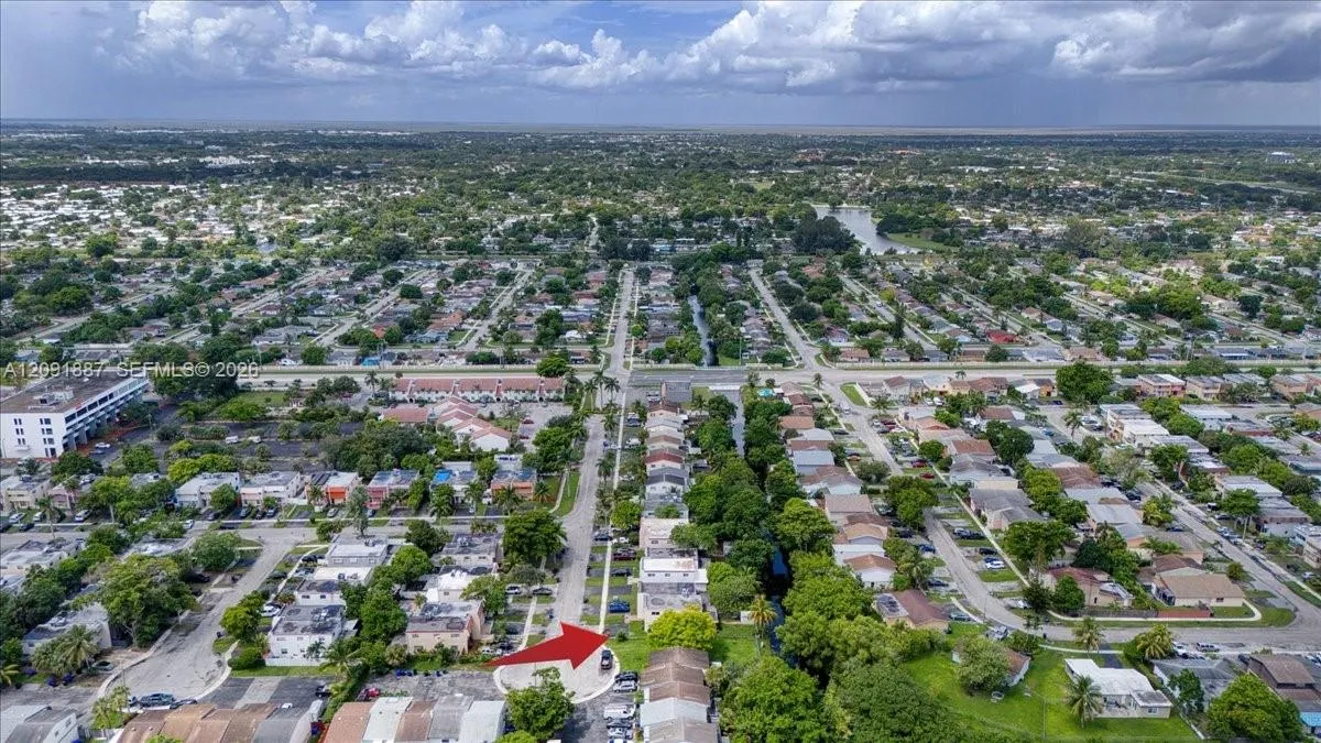 7911 SW 7th Place