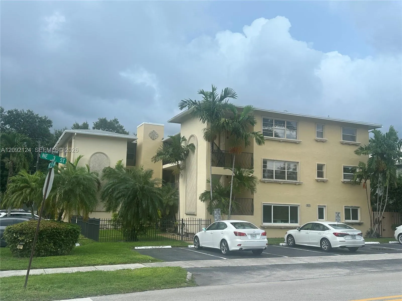 901 NE 3rd Street #205