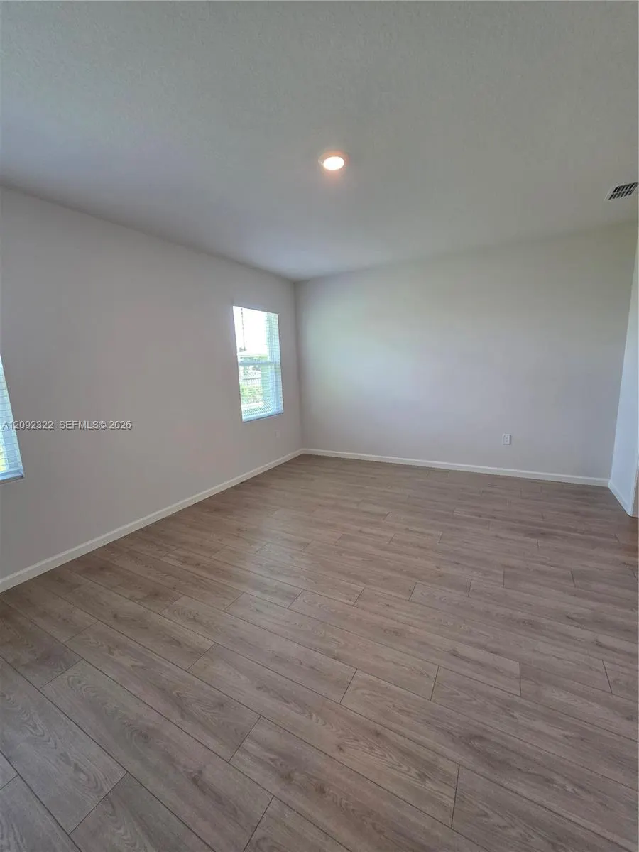 926 Crown Street #1