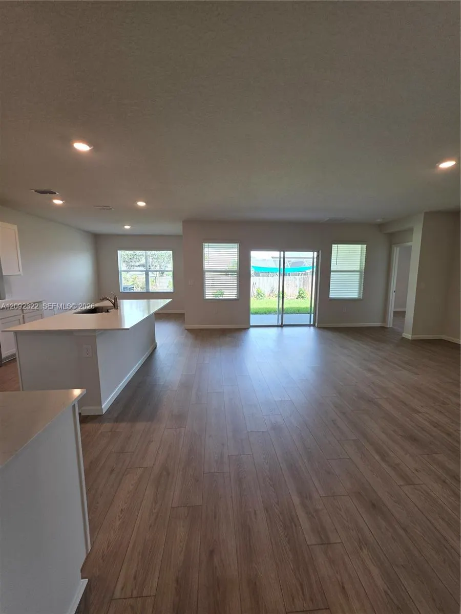 926 Crown Street #1