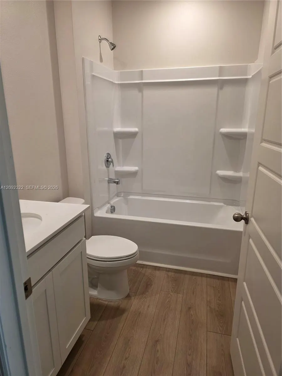 926 Crown Street #1