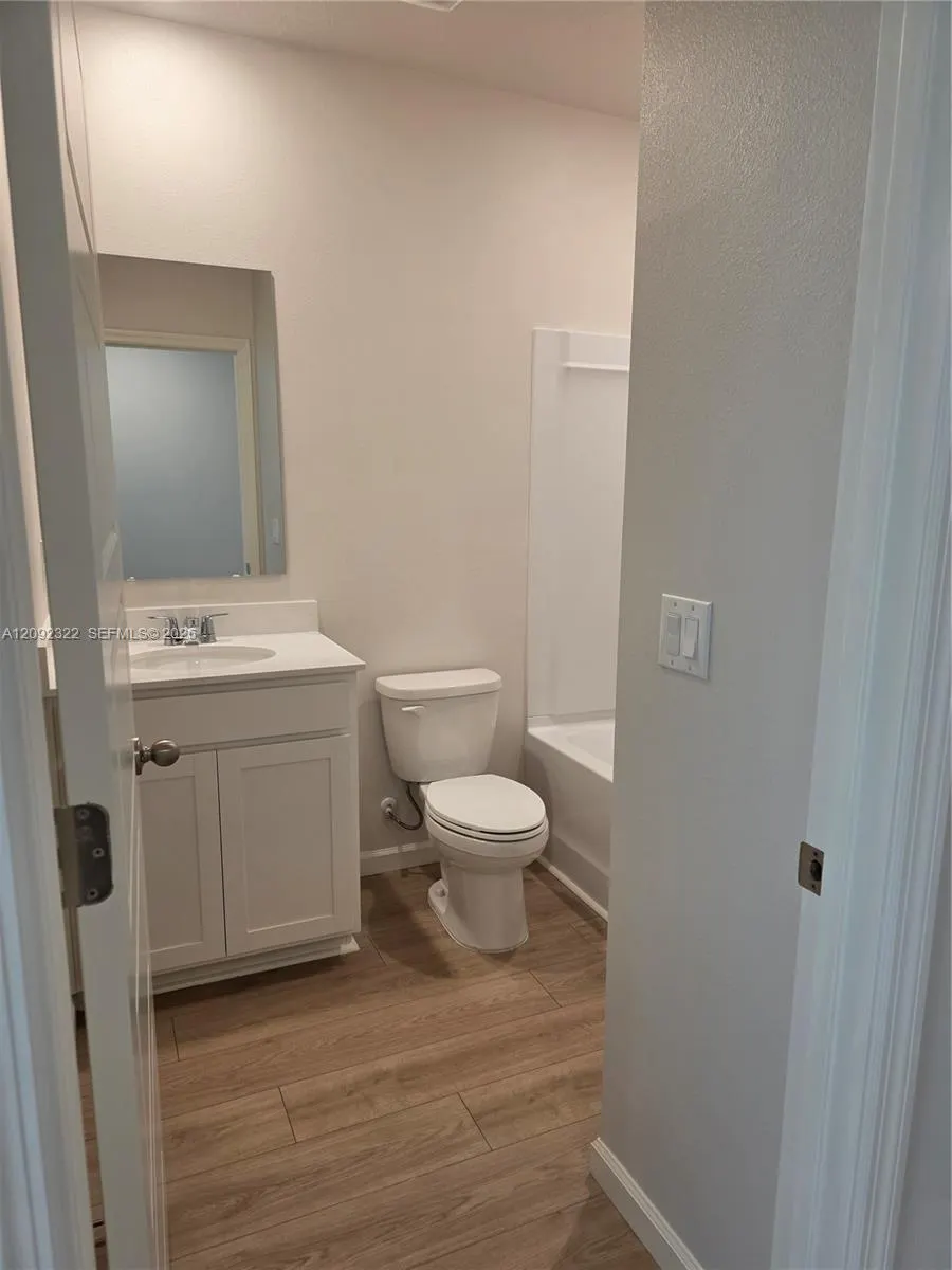 926 Crown Street #1