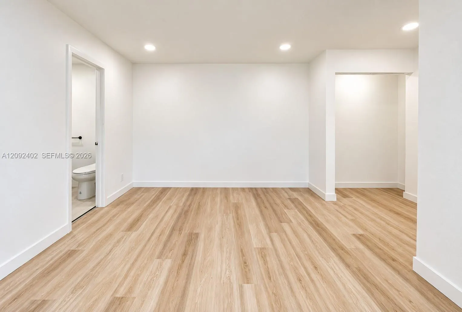 499 SE 13th Street #7E