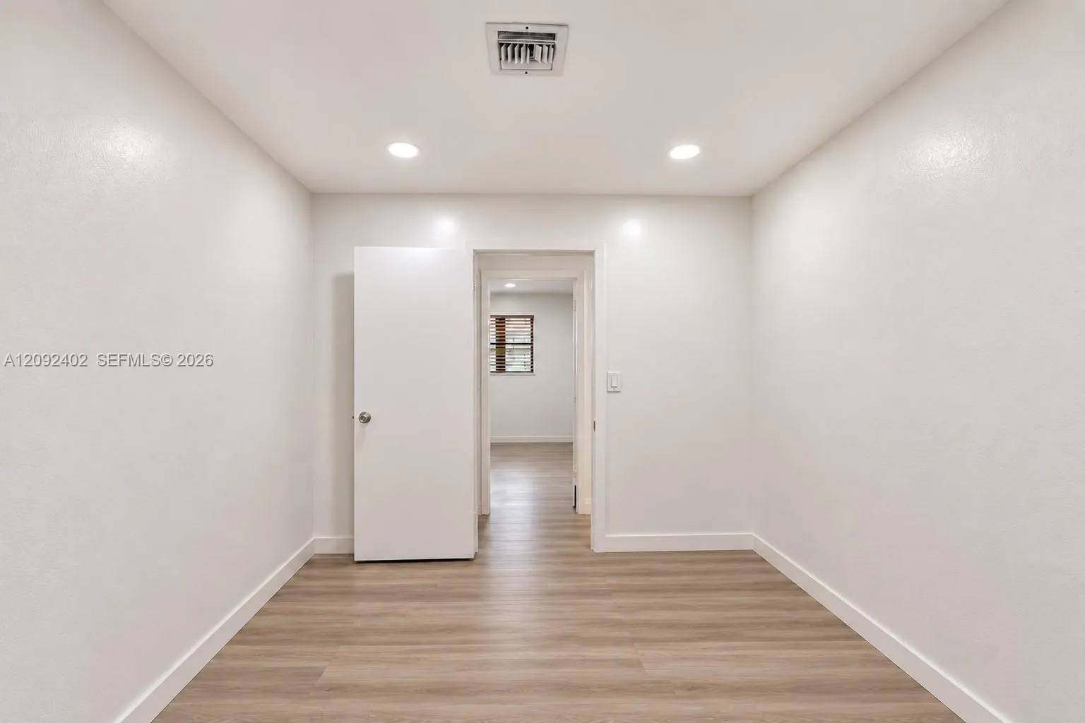 499 SE 13th Street #7E