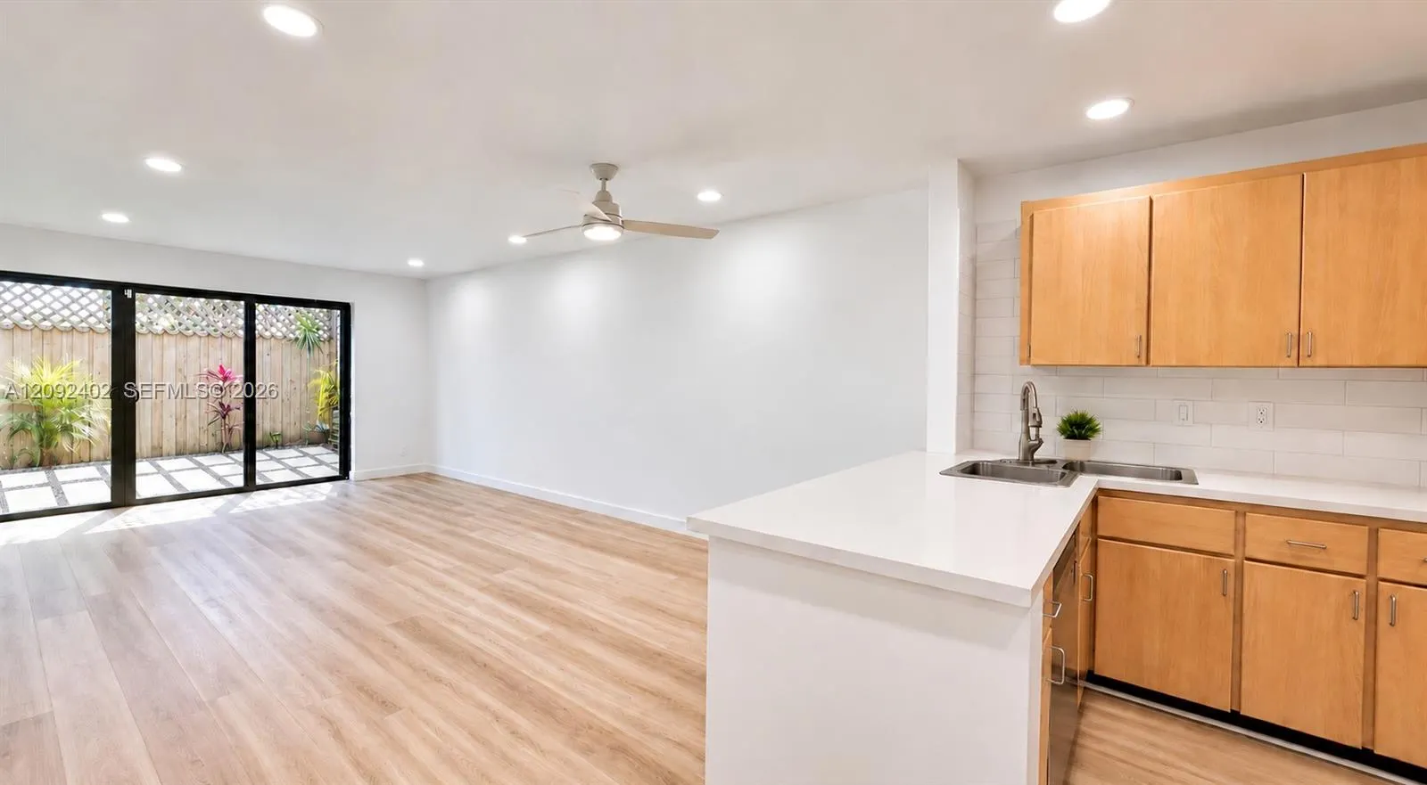 499 SE 13th Street #7E
