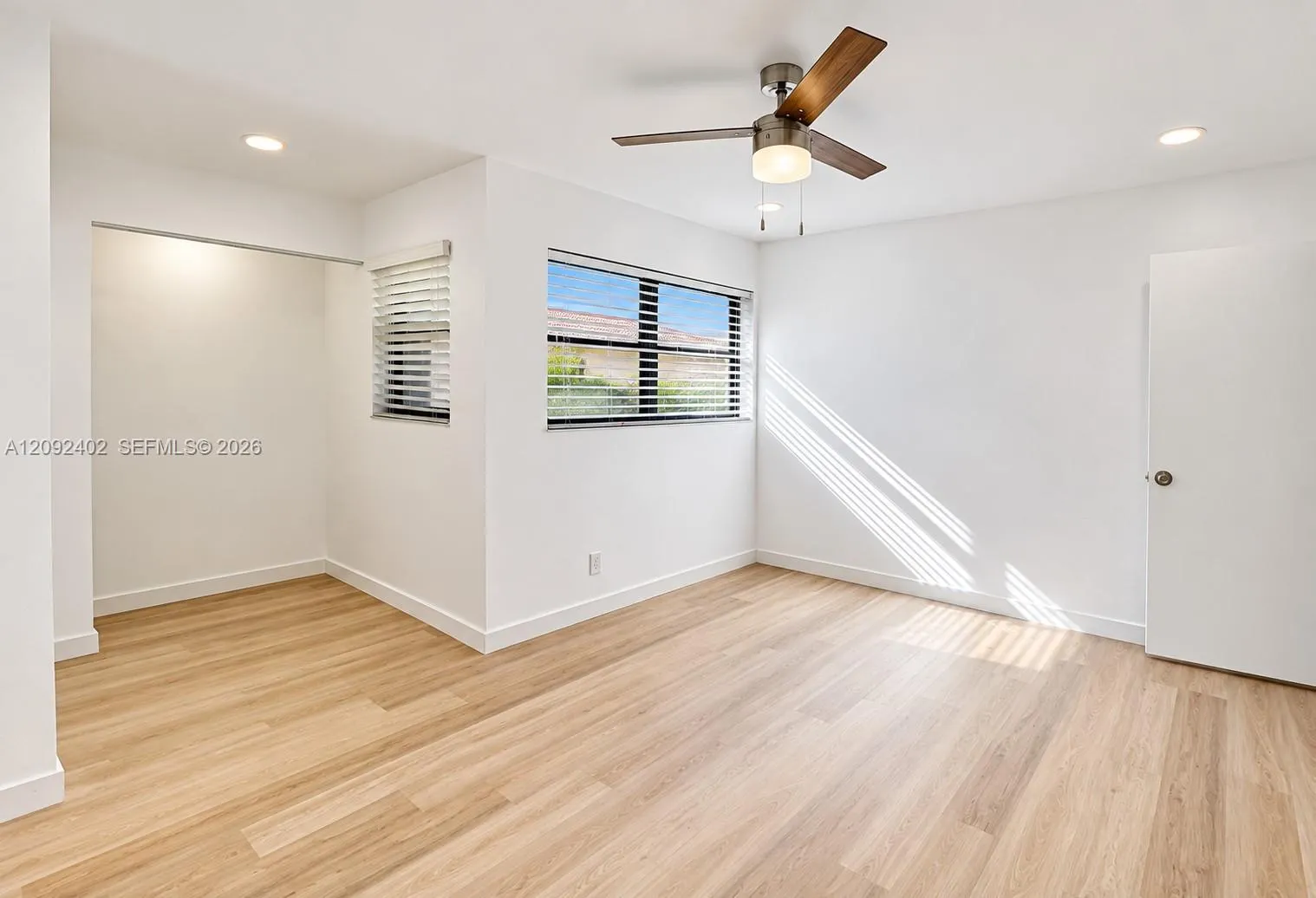 499 SE 13th Street #7E