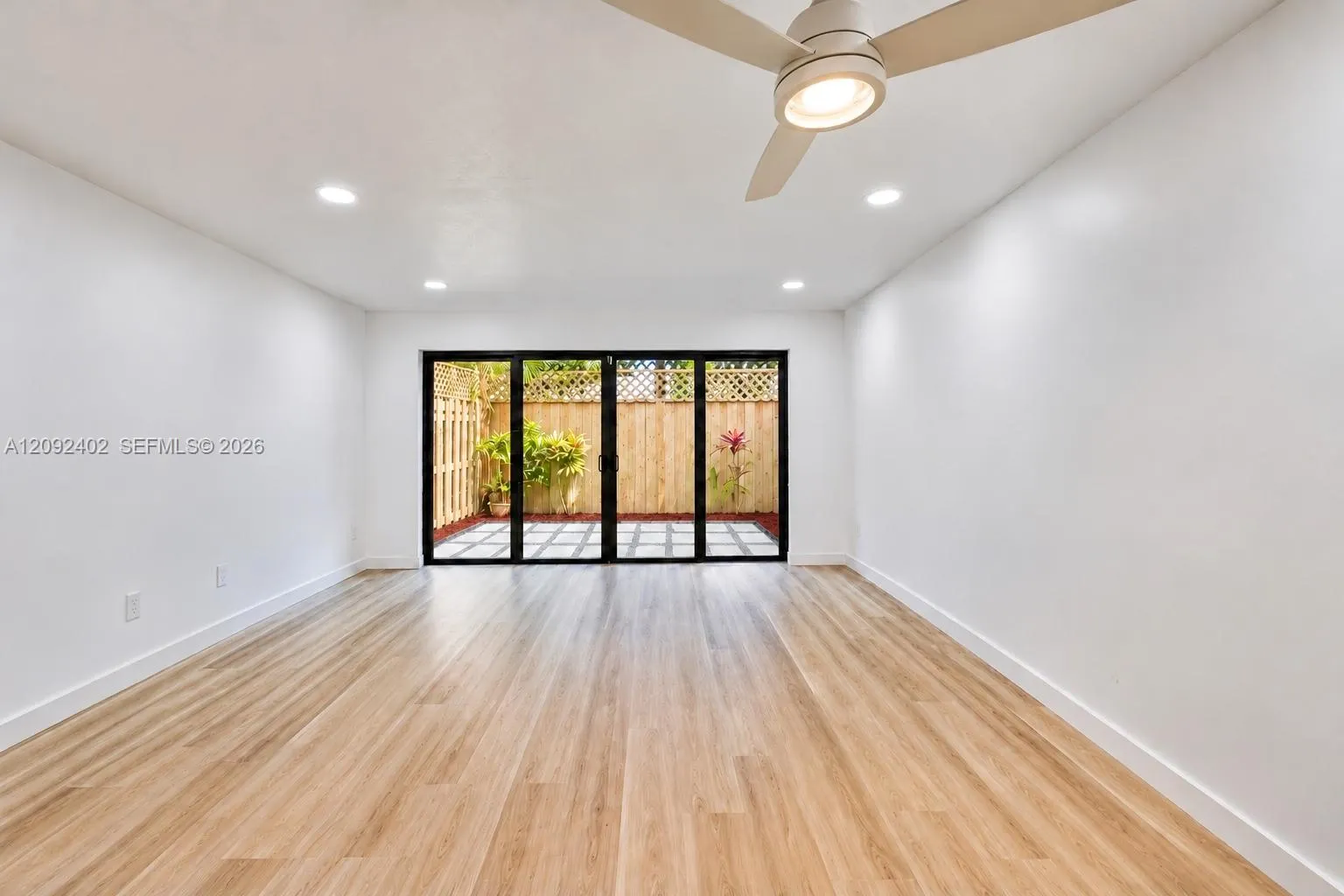499 SE 13th Street #7E