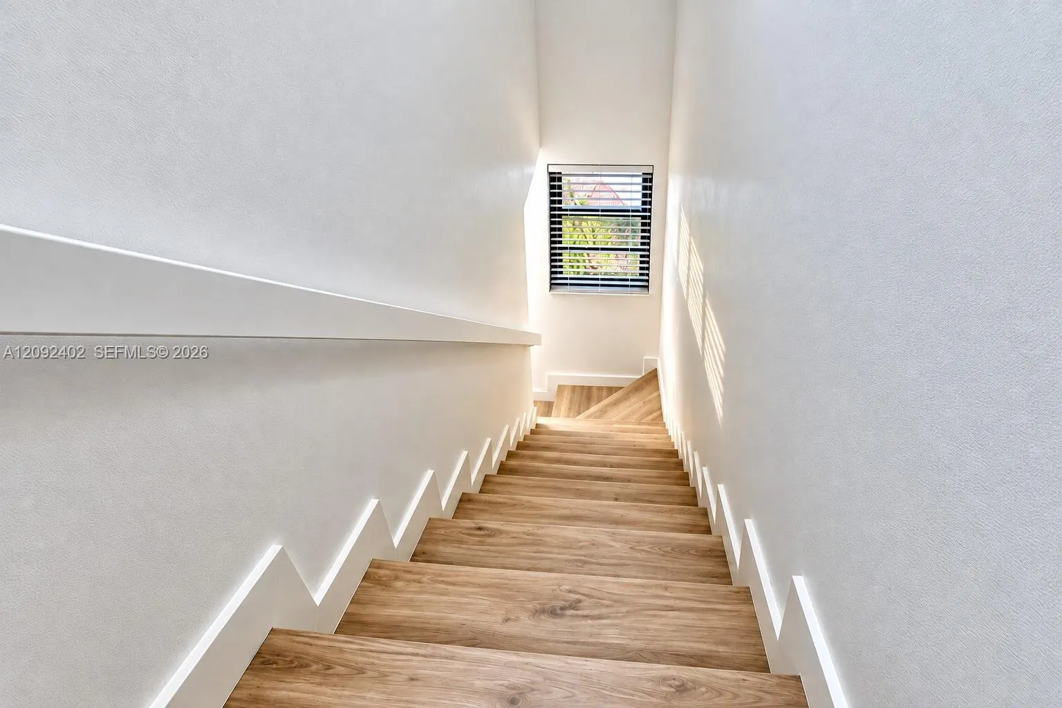499 SE 13th Street #7E