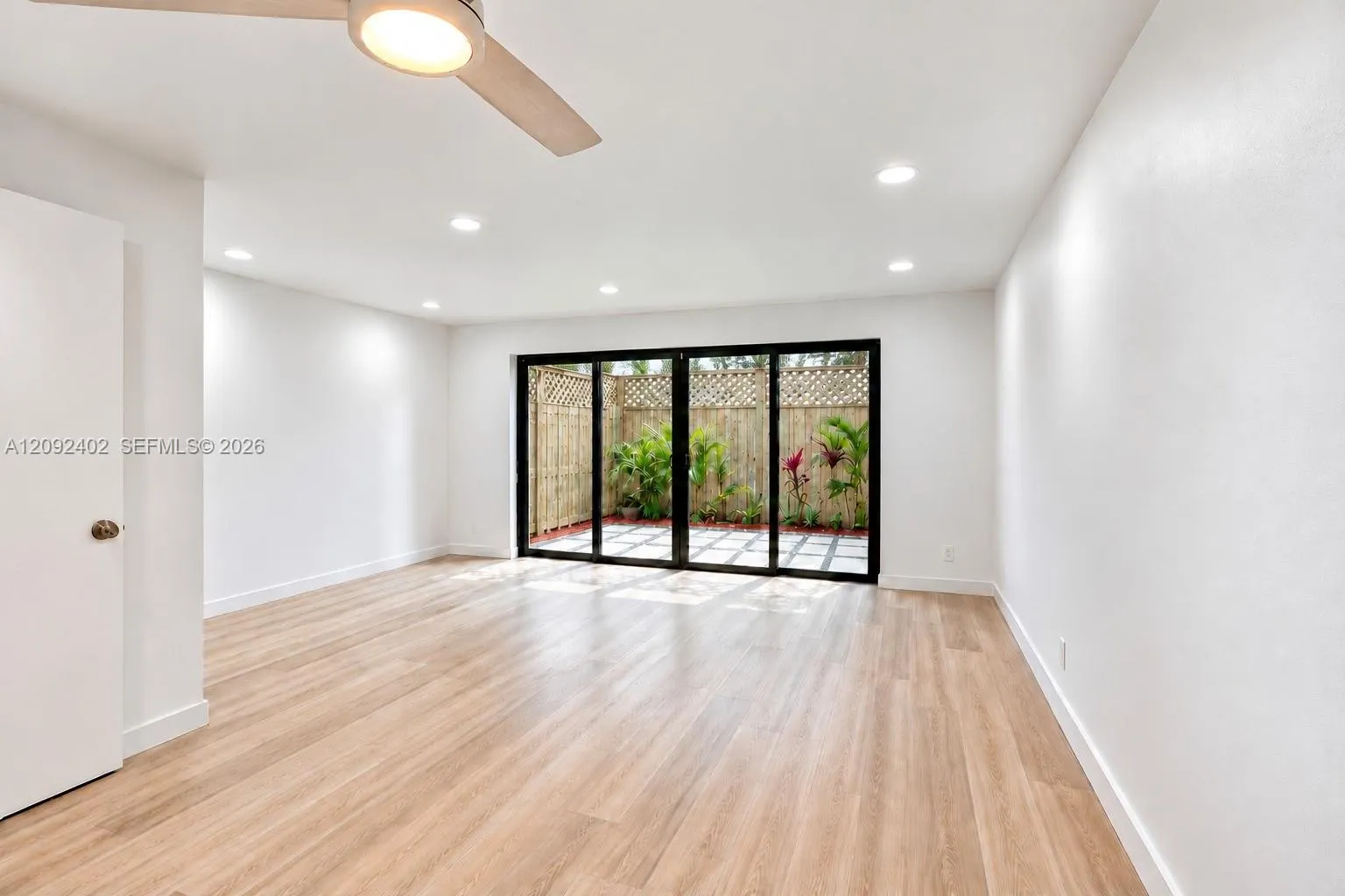 499 SE 13th Street #7E
