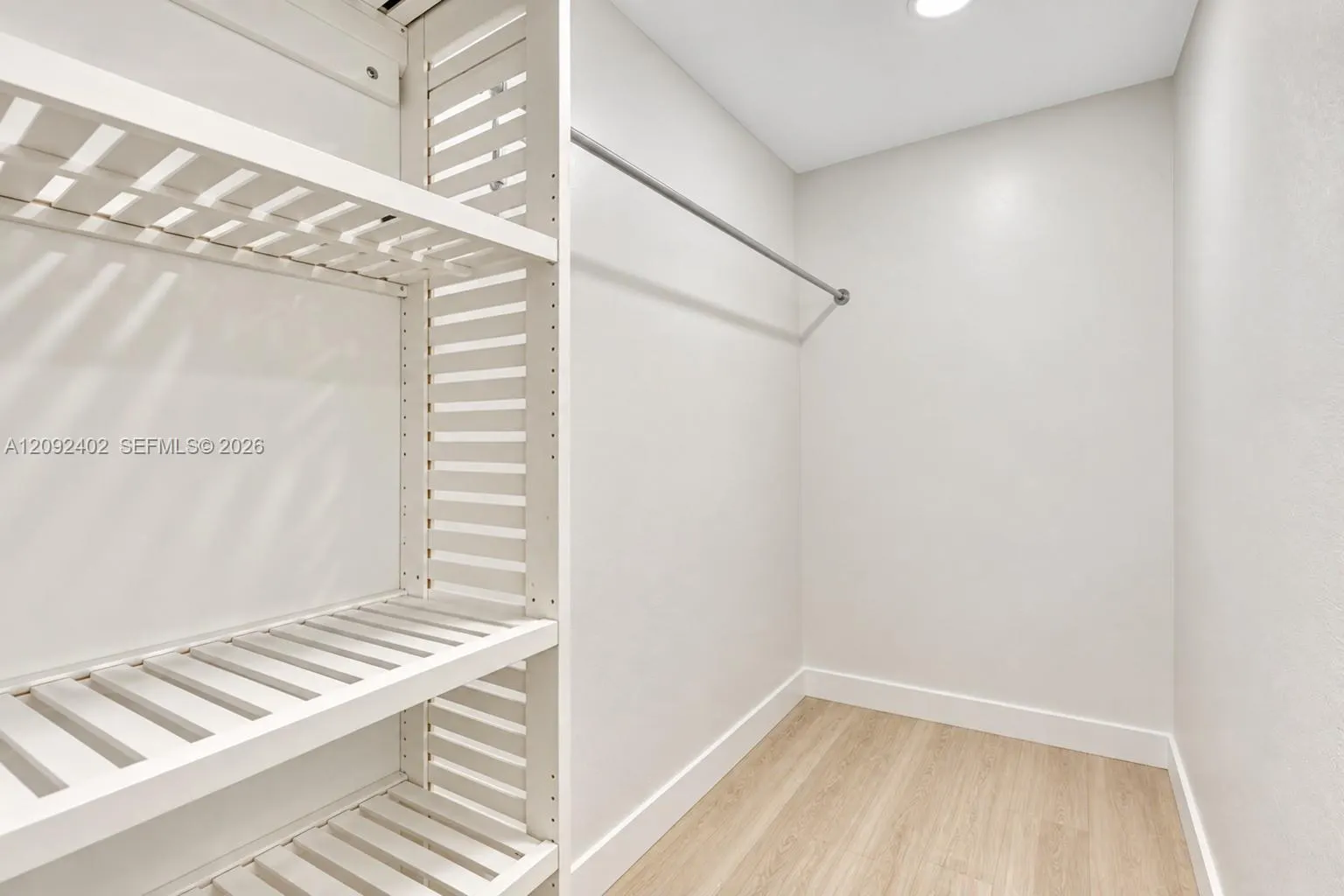 499 SE 13th Street #7E