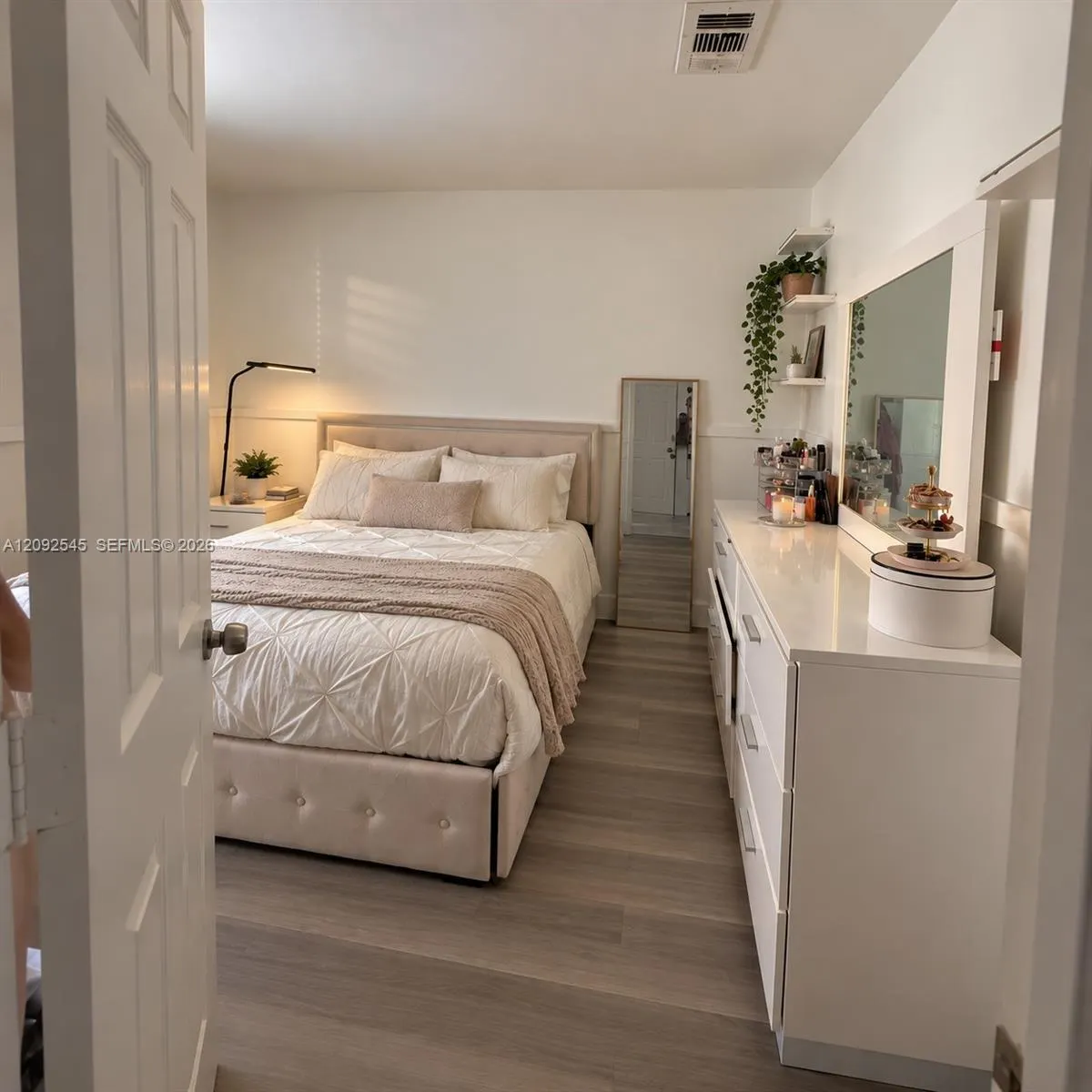 4678 NW 30th Street