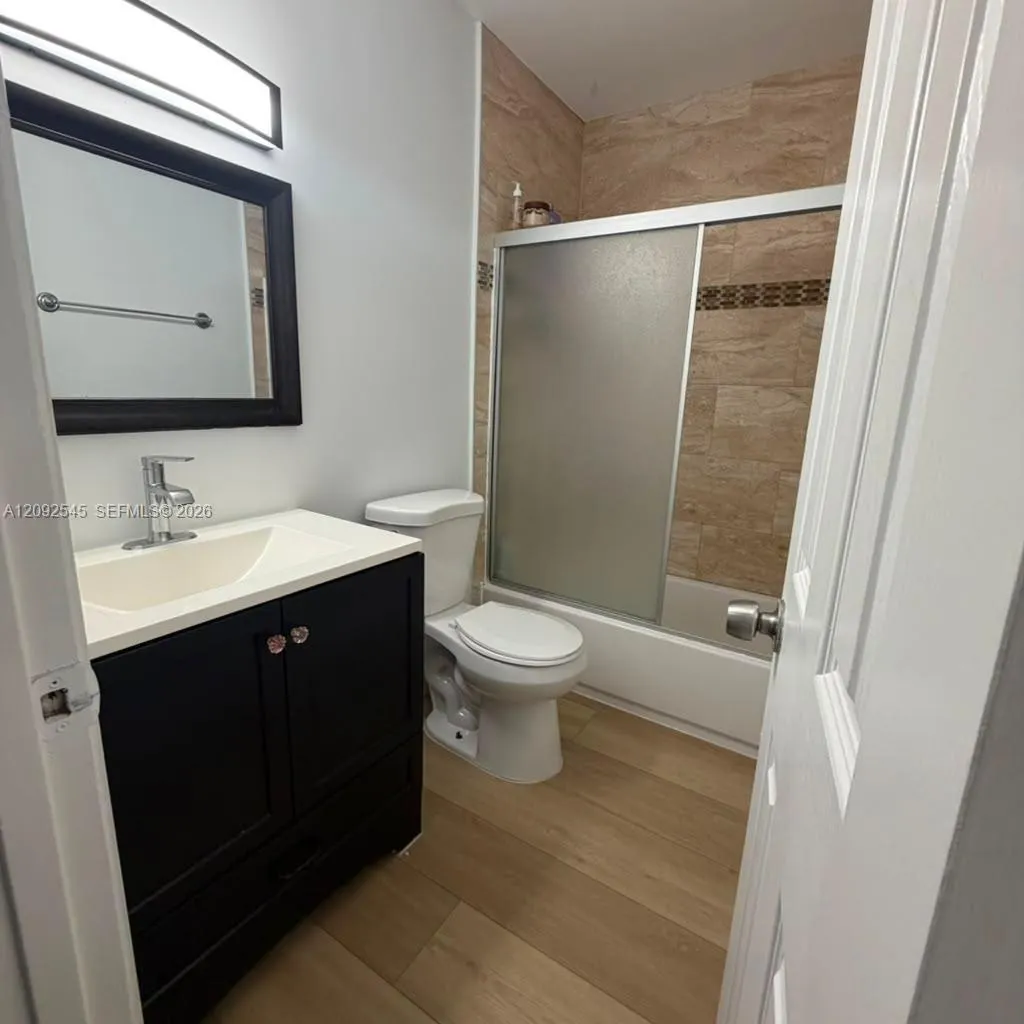 4678 NW 30th Street
