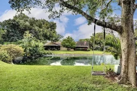 4678 NW 30th Street