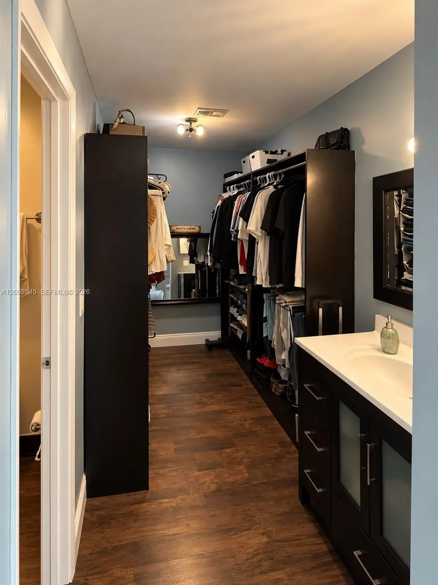 4678 NW 30th Street