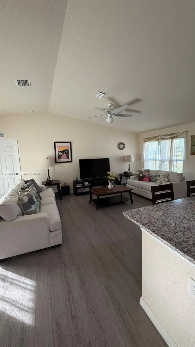 1046 Jabara Lane
