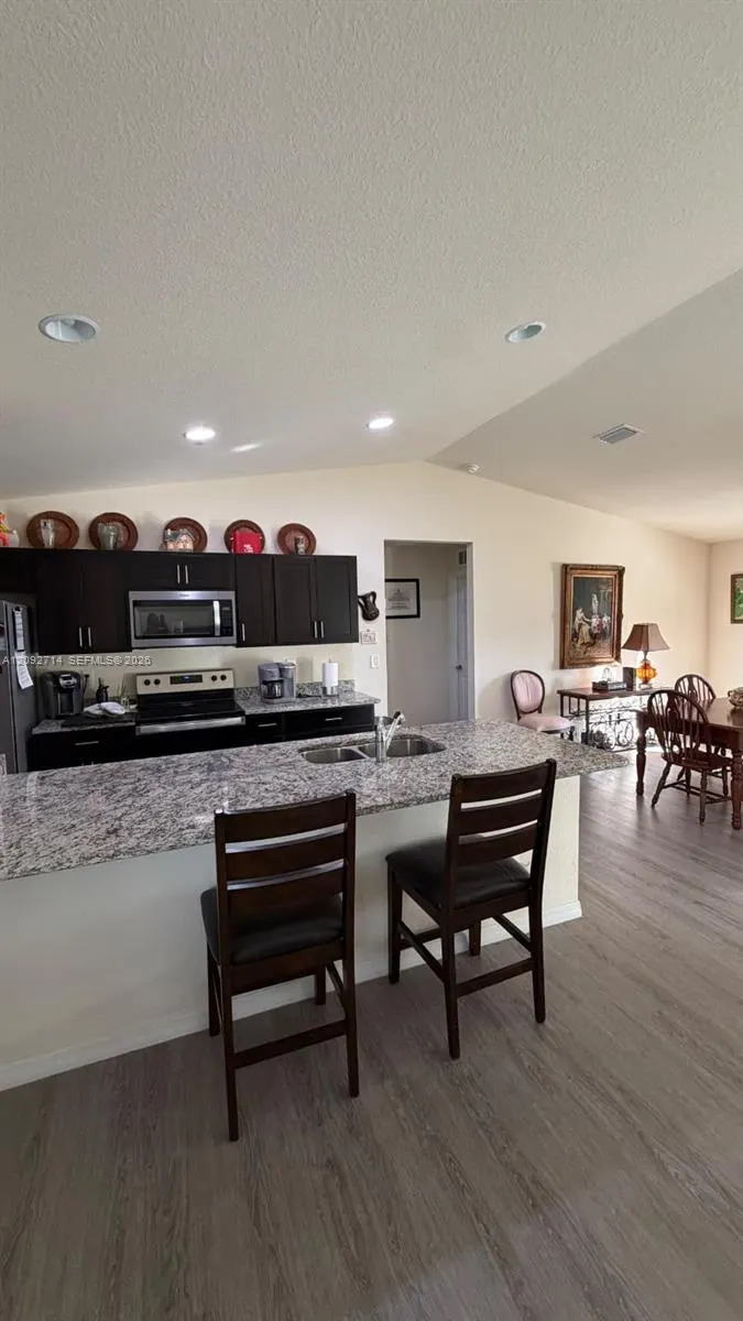 1046 Jabara Lane