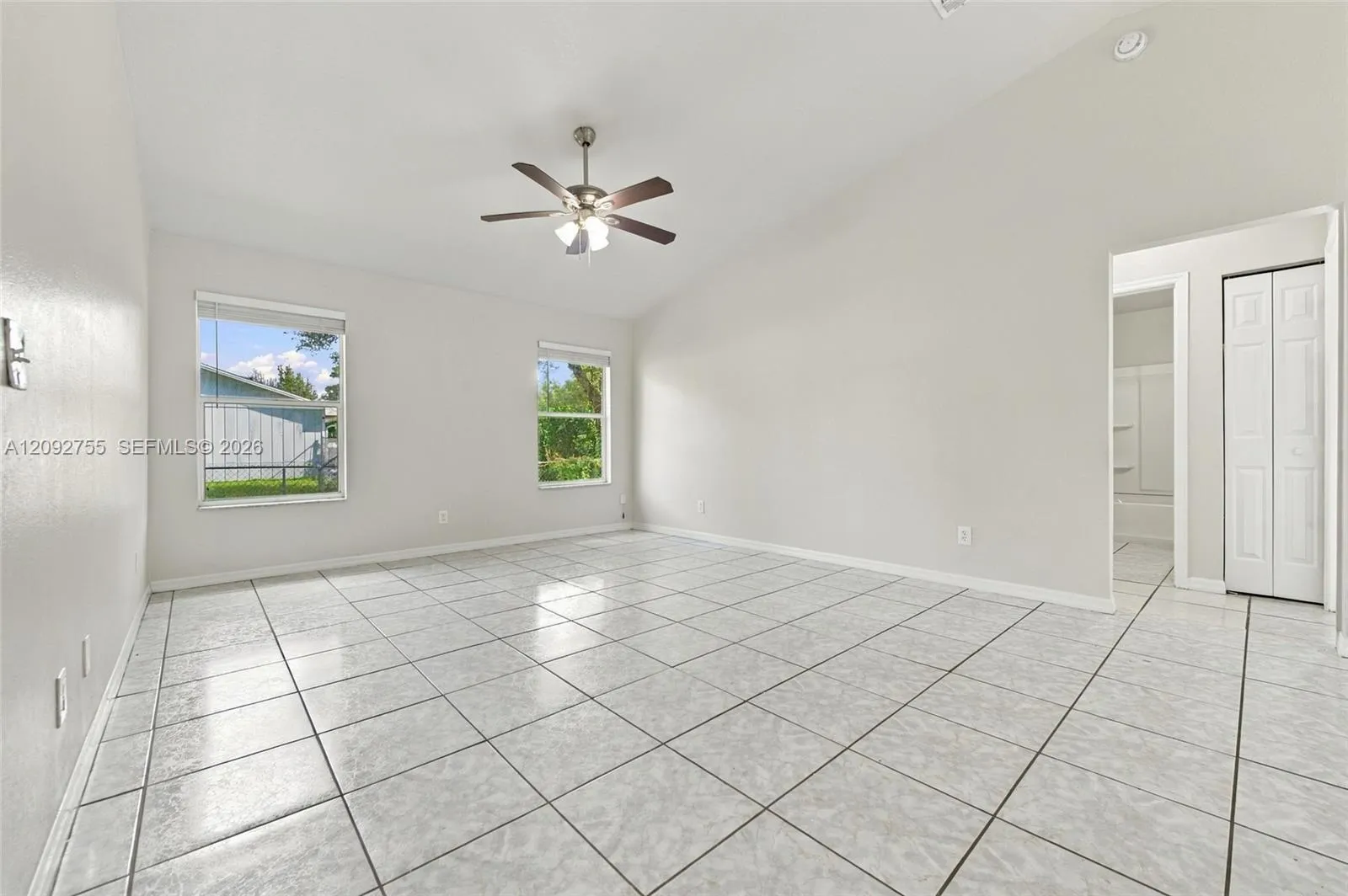 1530 SW 18th Avenue SW