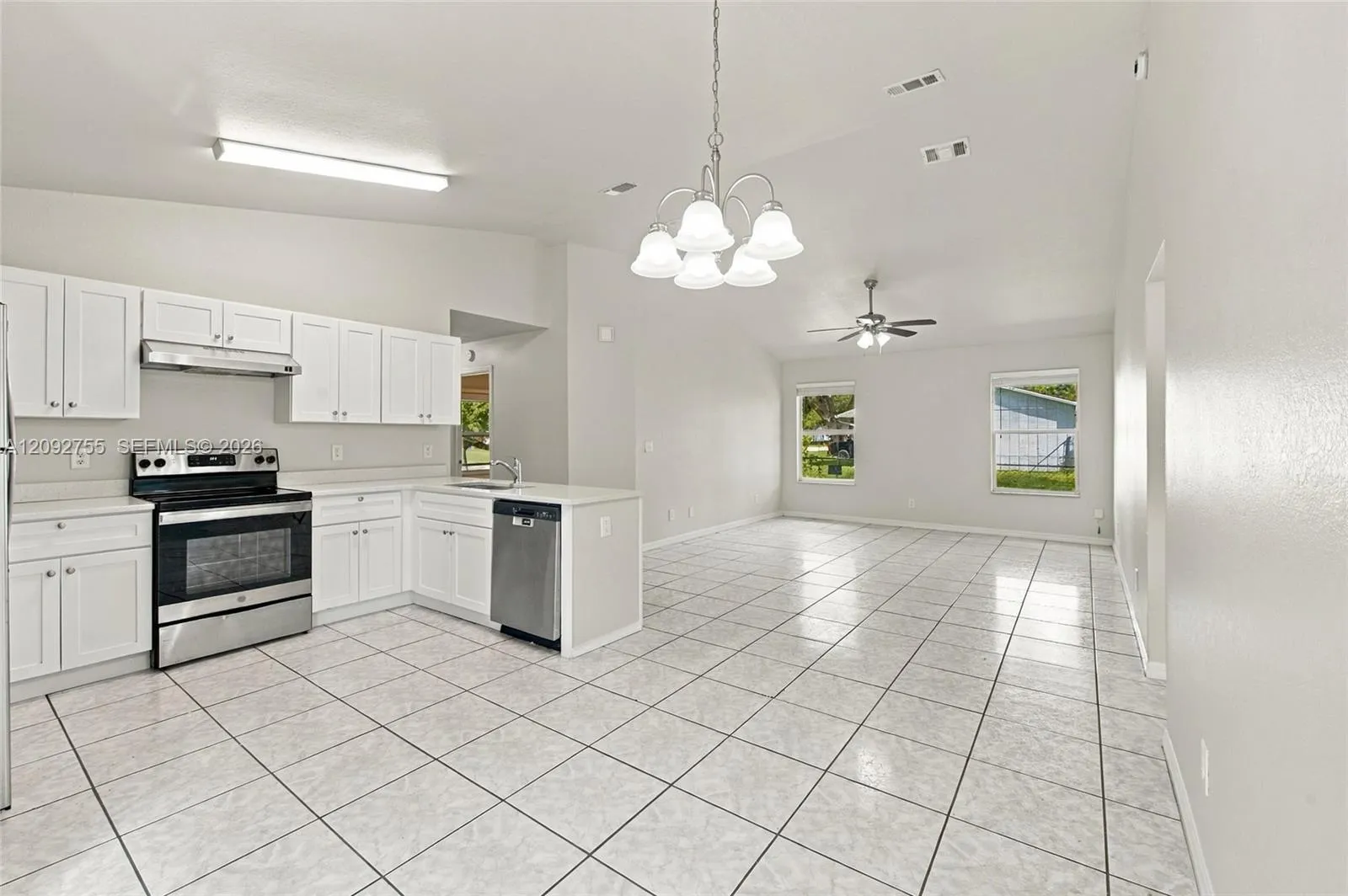 1530 SW 18th Avenue SW