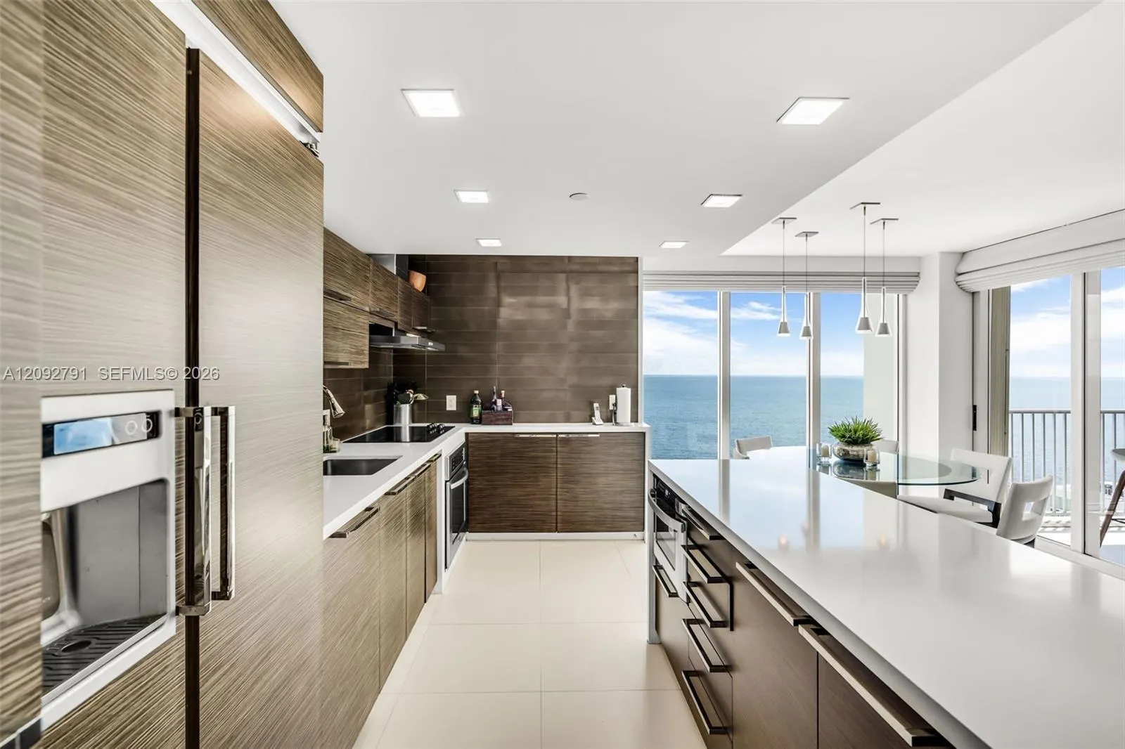881 Ocean Drive #20E