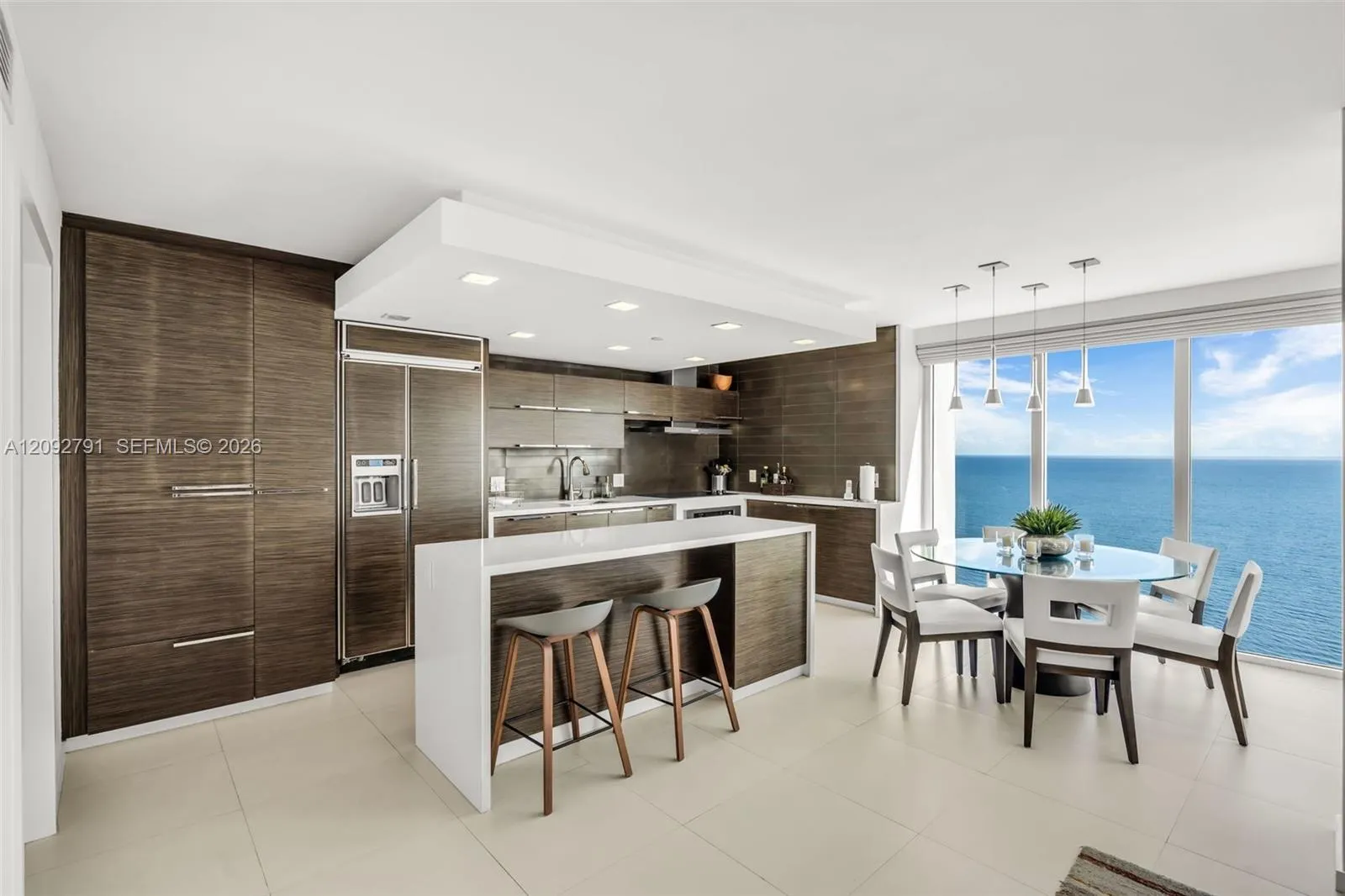 881 Ocean Drive #20E