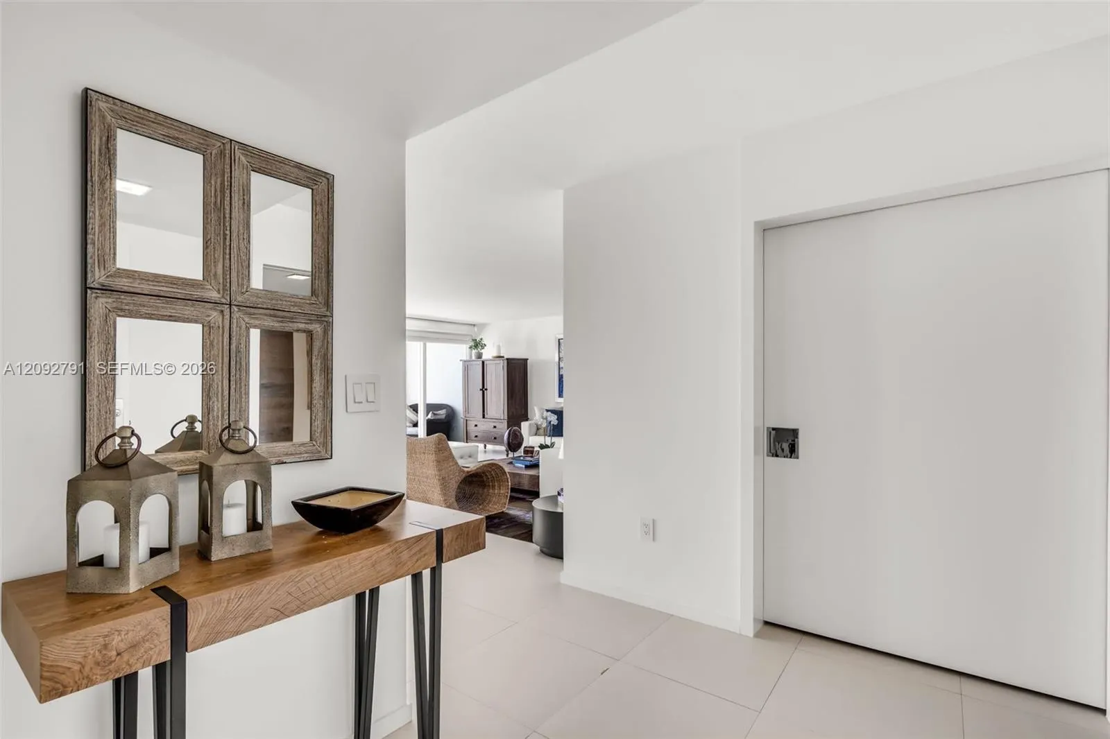 881 Ocean Drive #20E