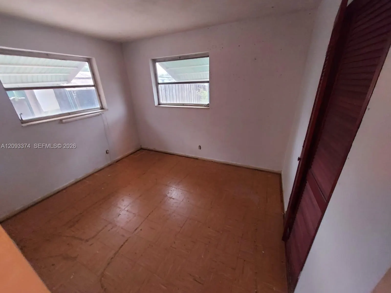 4100 NW 15th Avenue