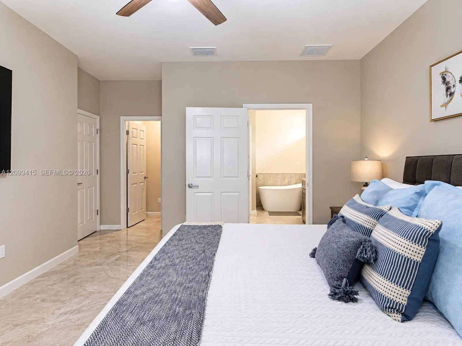 6016 W Joy Court