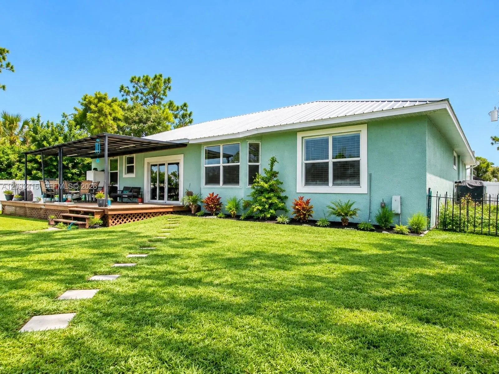 6016 W Joy Court