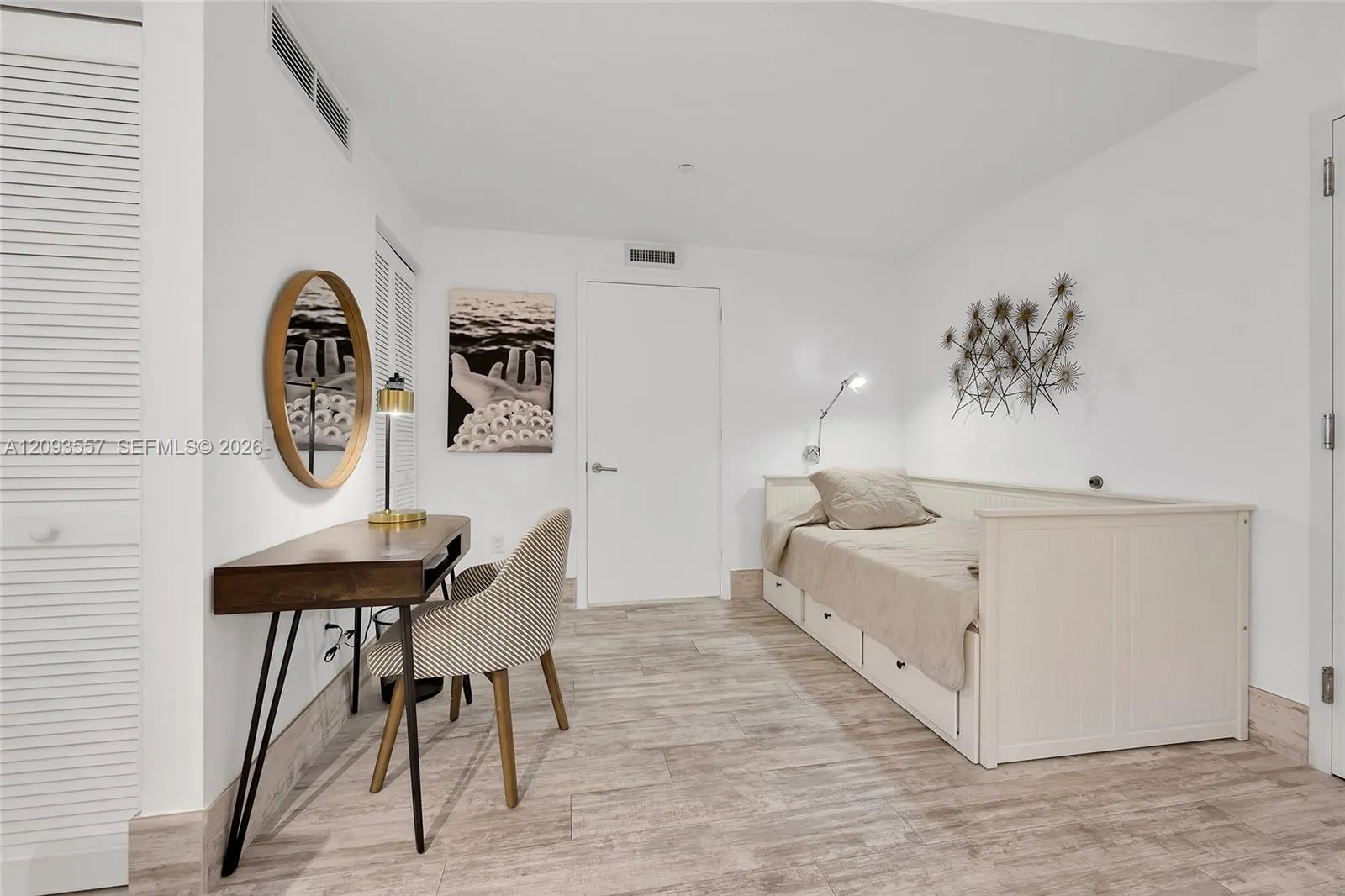31 SE 6th Street #304
