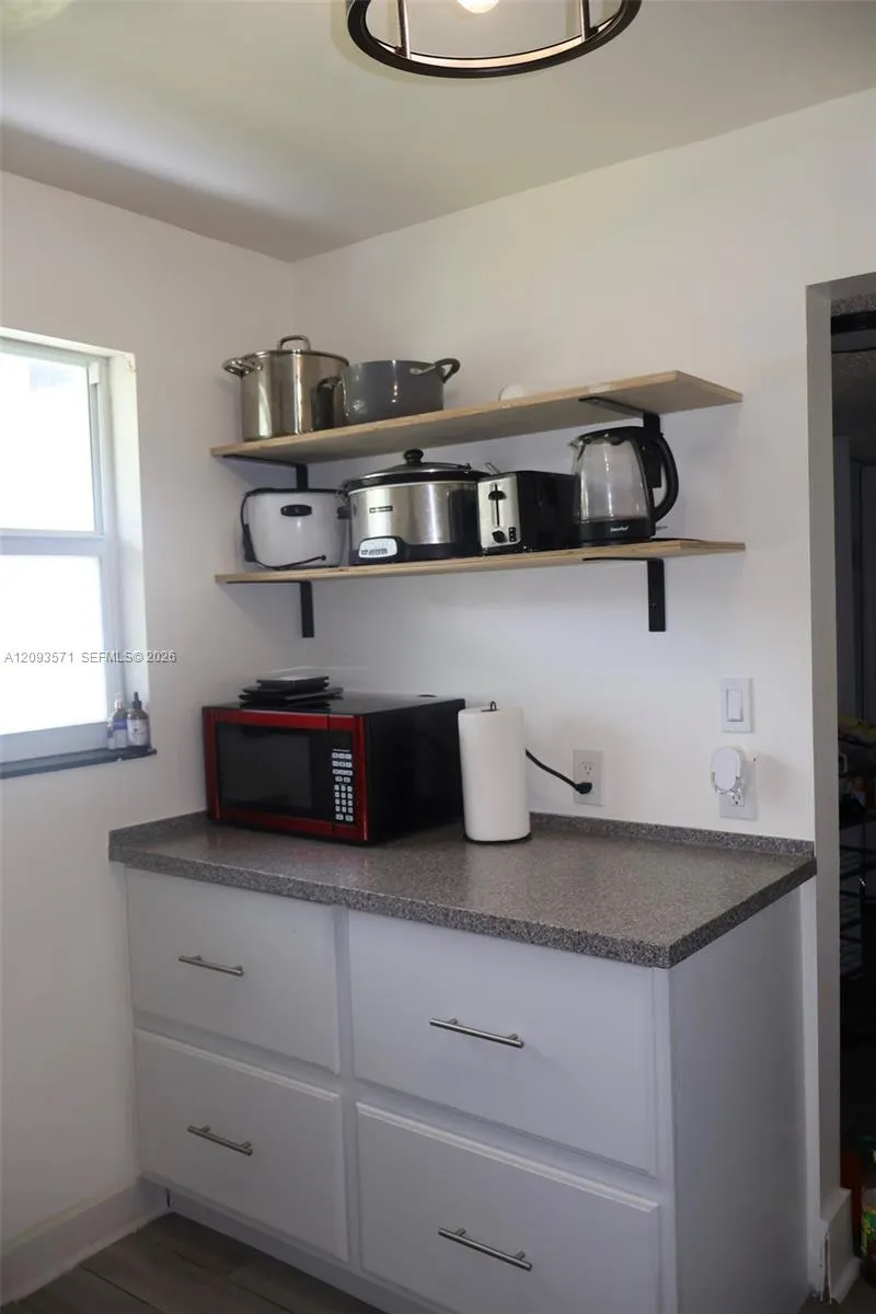 8401 Lagos De Campo Boulevard #106V