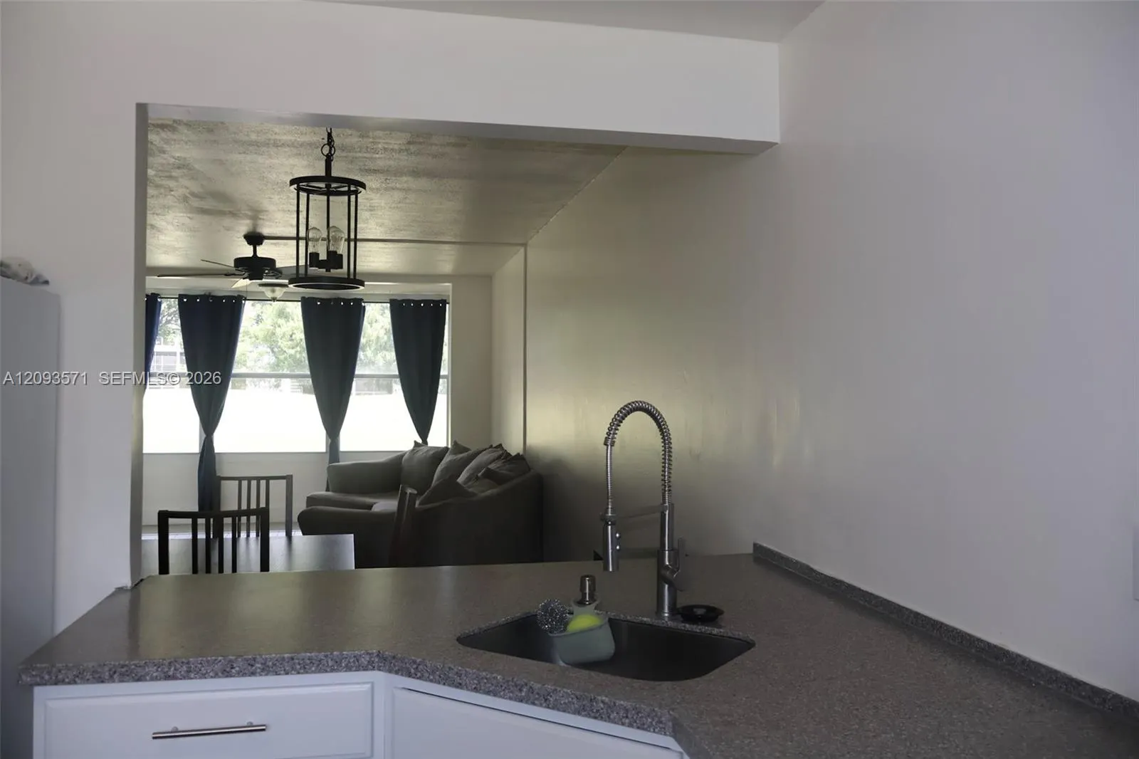 8401 Lagos De Campo Boulevard #106V
