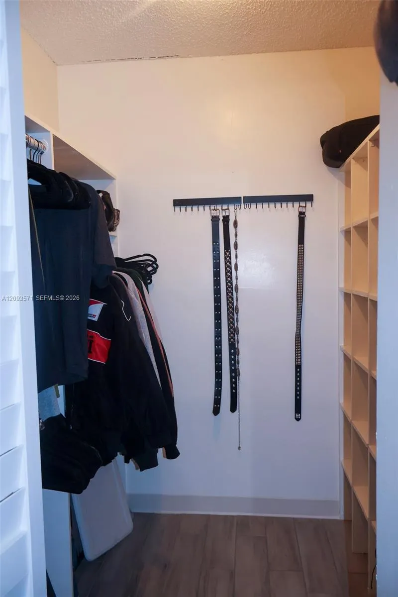 8401 Lagos De Campo Boulevard #106V