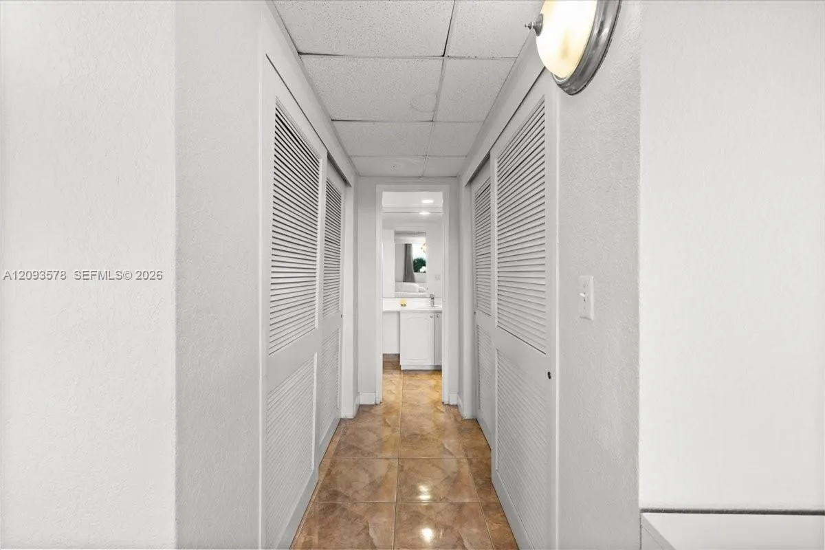 4001 S Ocean Drive #4C