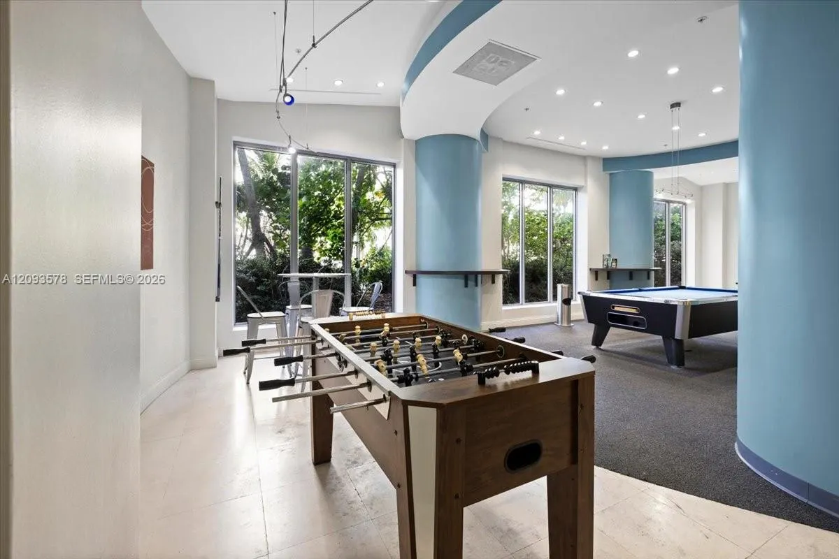 4001 S Ocean Drive #4C
