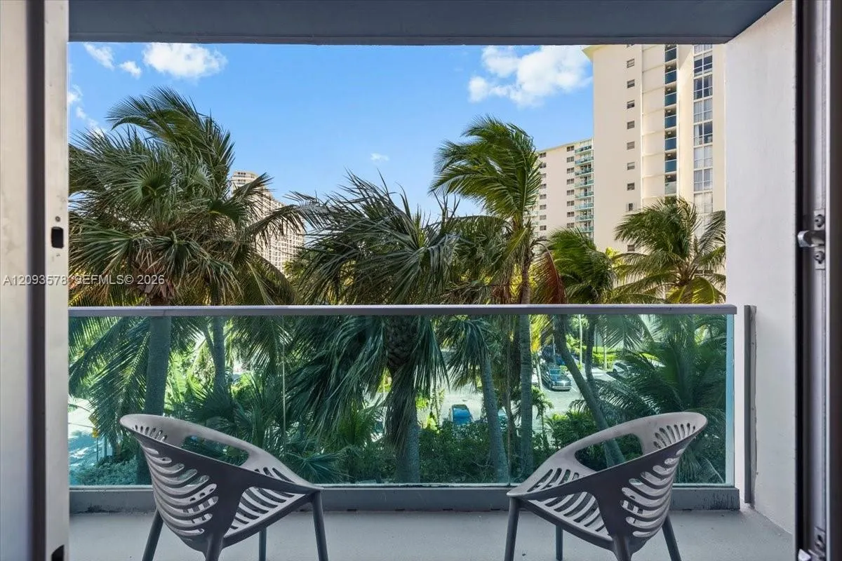 4001 S Ocean Drive #4C