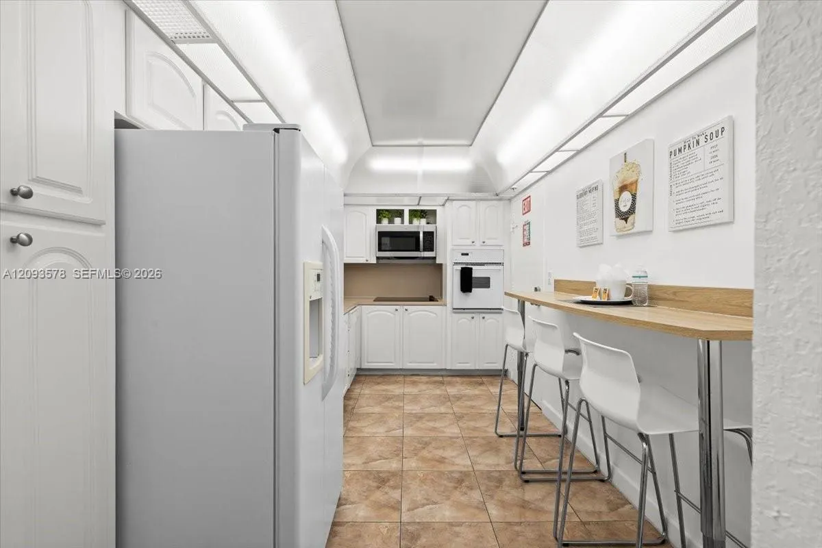 4001 S Ocean Drive #4C