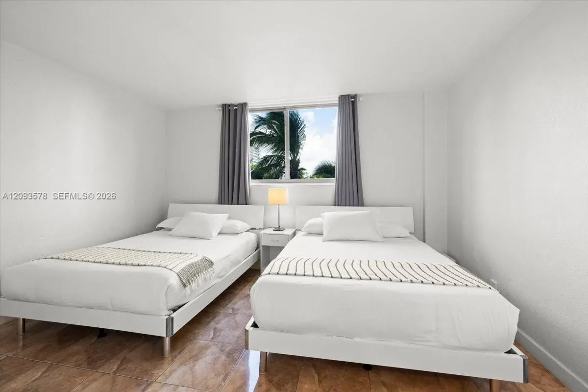4001 S Ocean Drive #4C