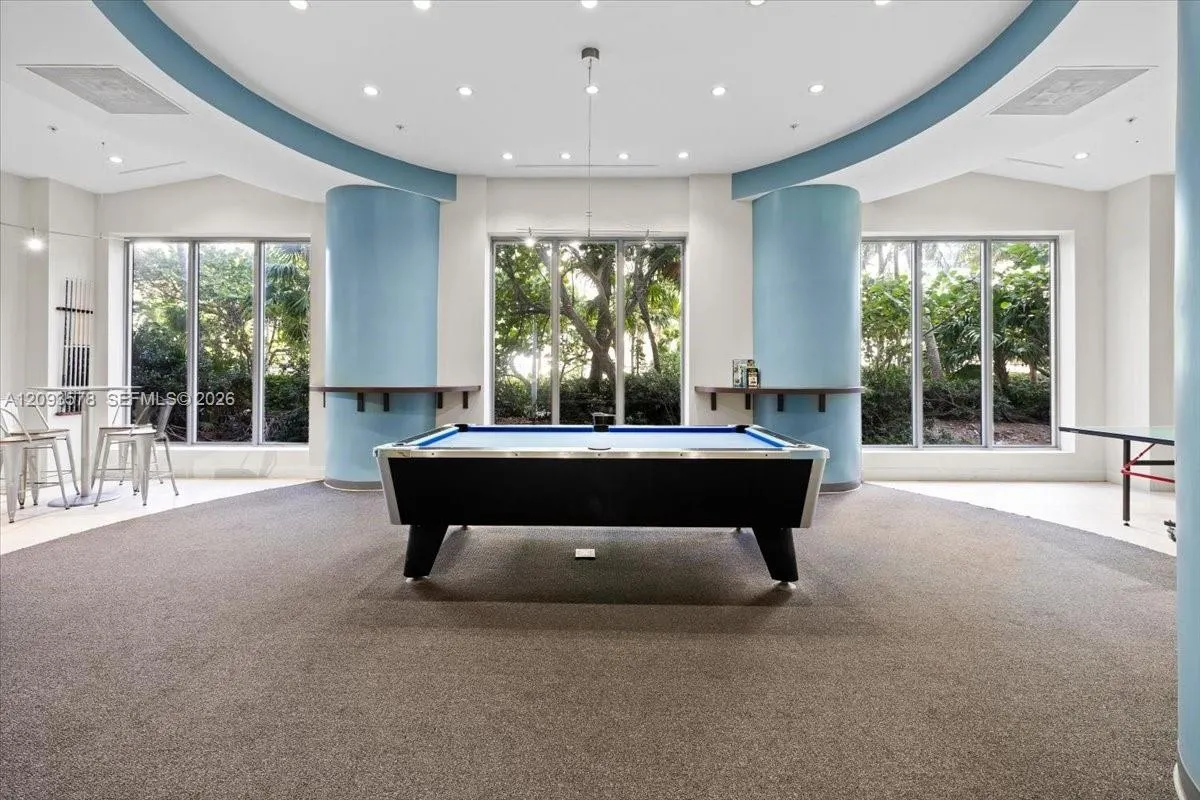 4001 S Ocean Drive #4C