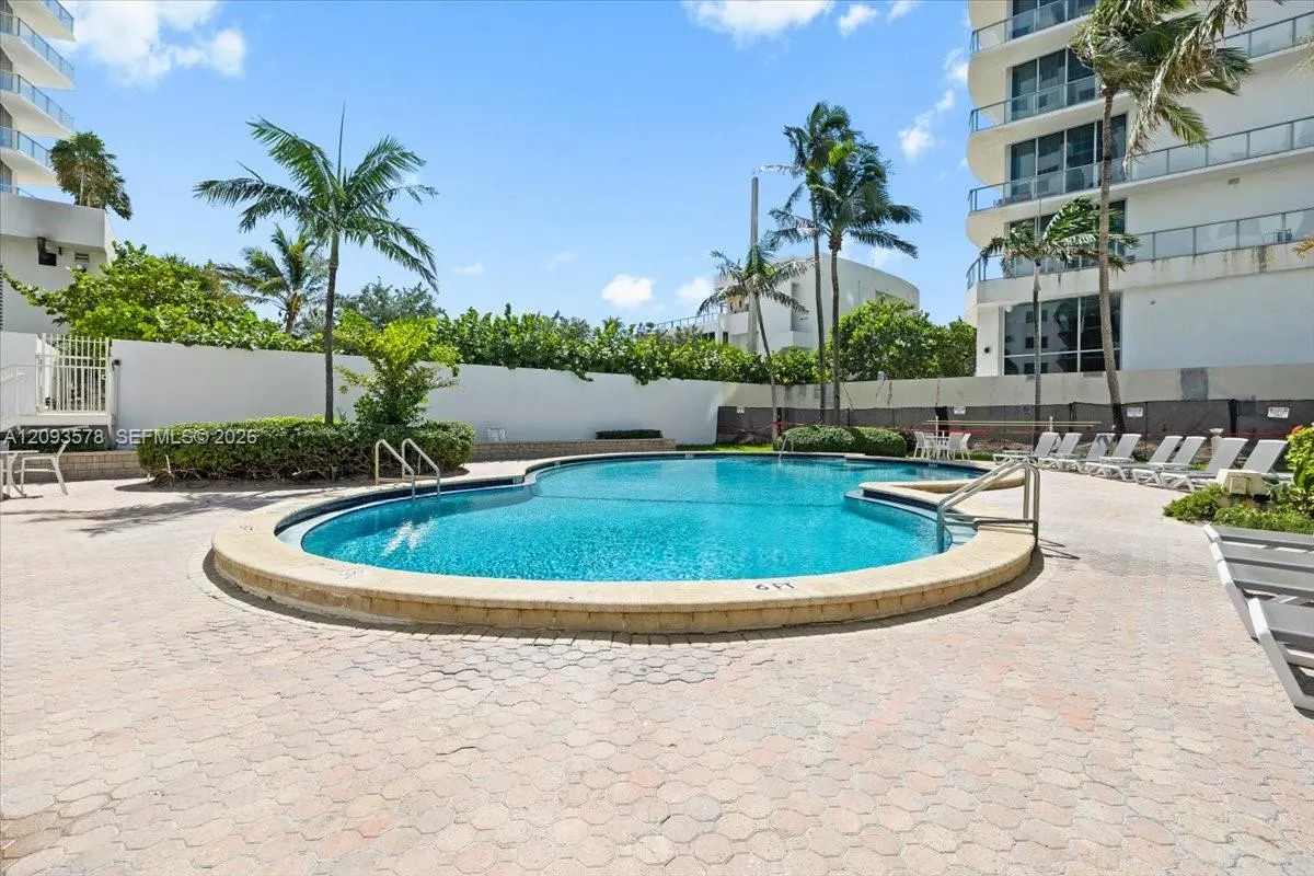 4001 S Ocean Drive #4C